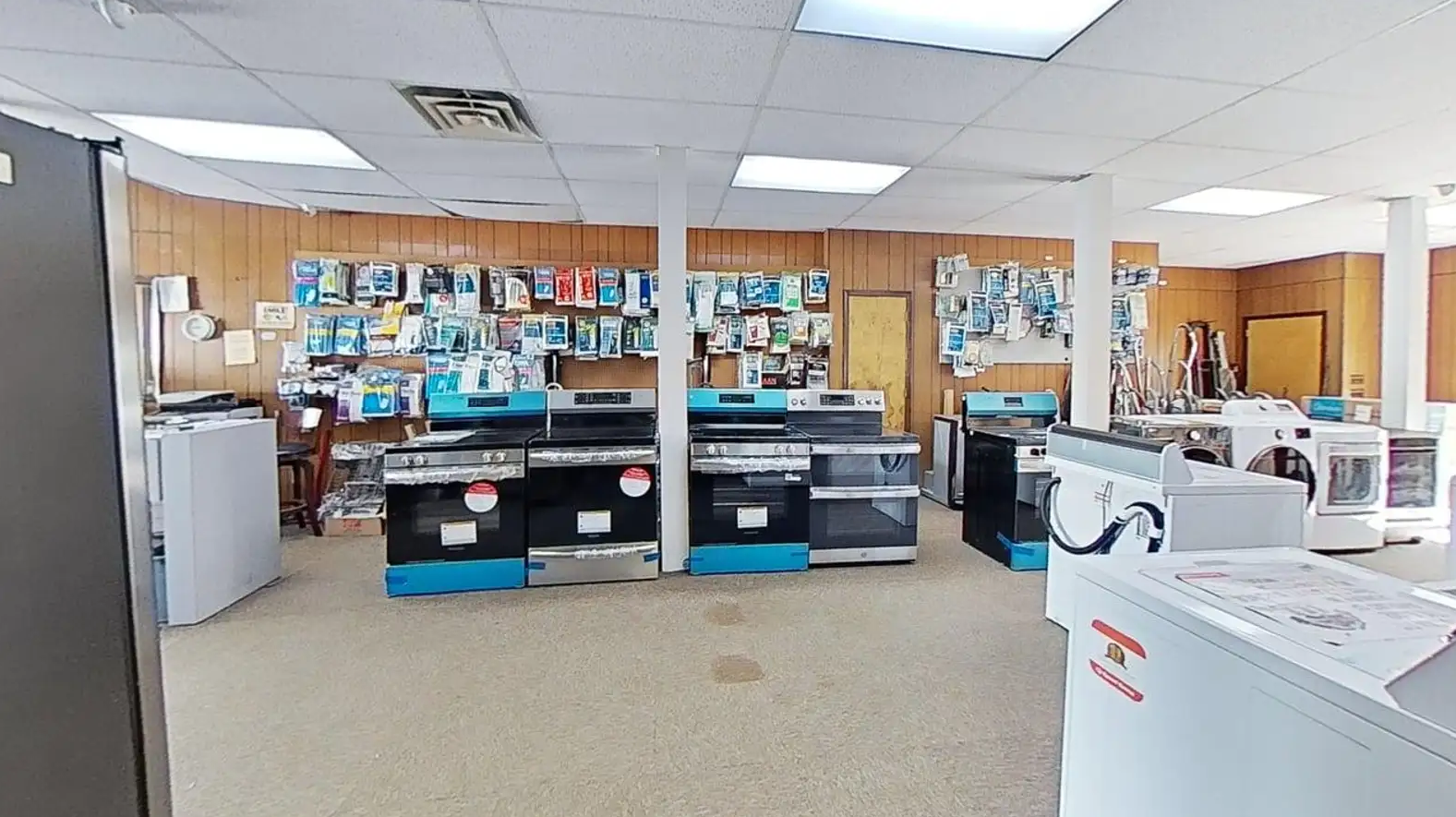 1901 West Saginaw Street, Lansing, MI 48915