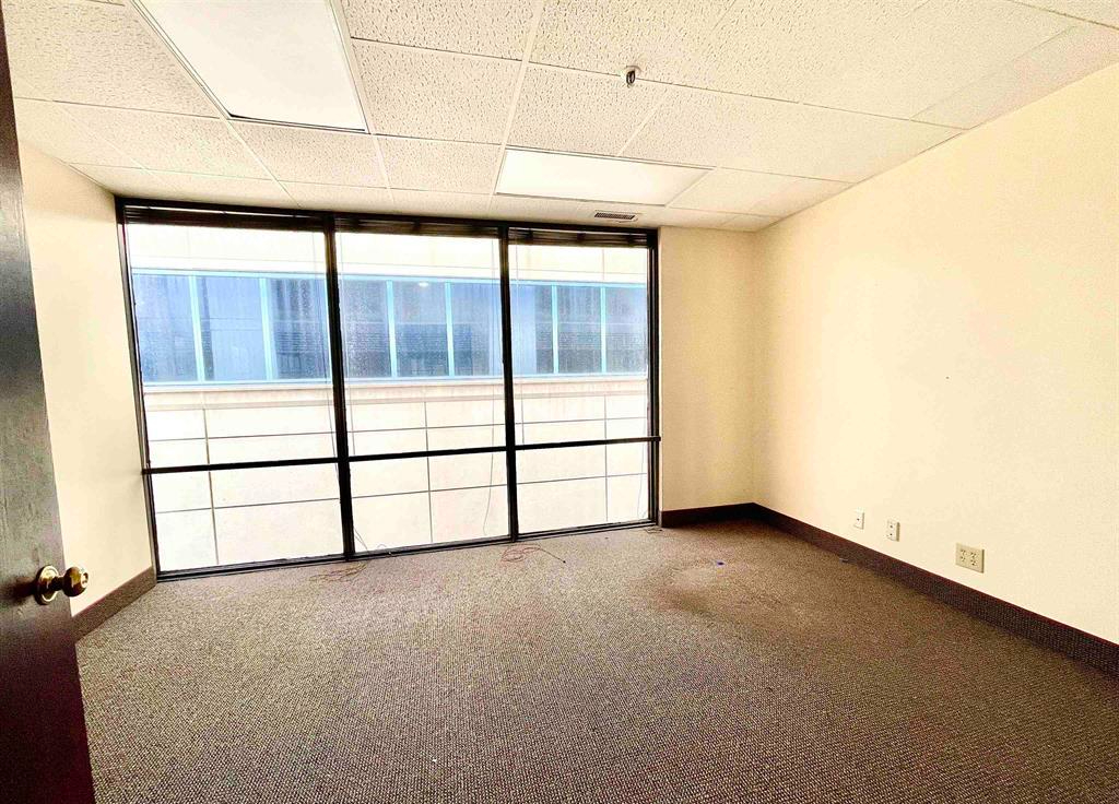 456 Fulton Street, Peoria, IL 61602