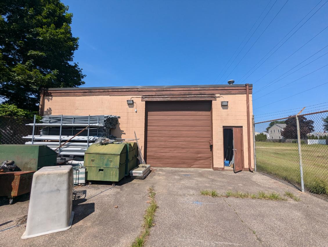 21 Pommenville Street, Pawtucket, RI 02861