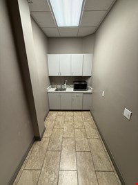 The Office Suites at Sky Pointe Cimmaron Commons photo 4
