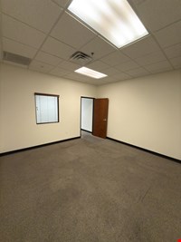 The Office Suites at Sky Pointe Cimmaron Commons photo 9