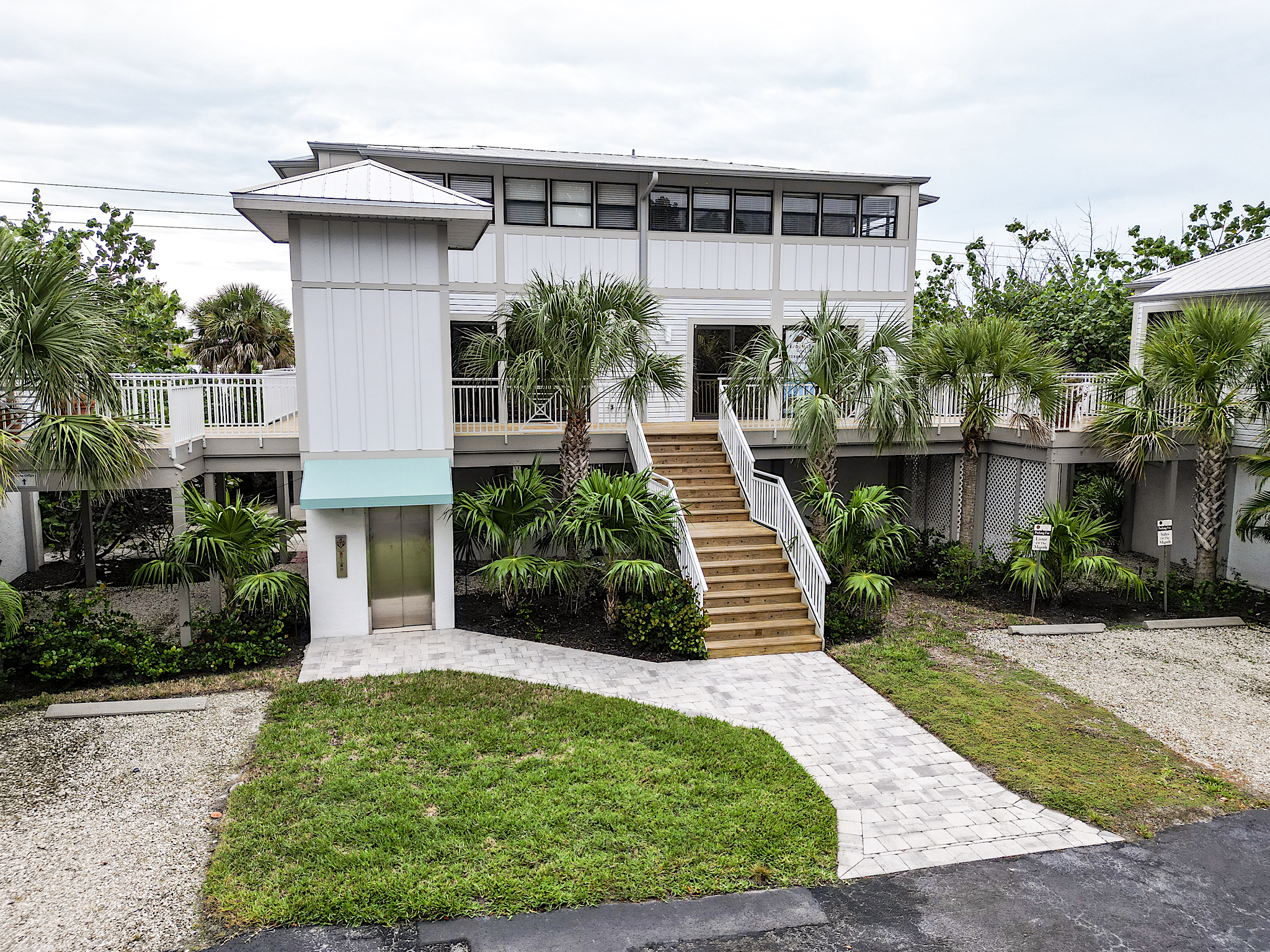 1149 Periwinkle Way, #2, Sanibel, FL