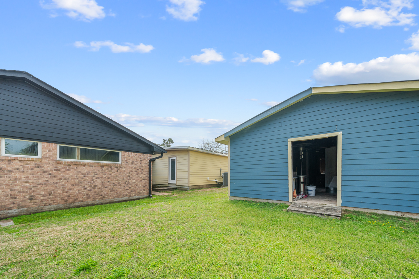 29519 West Hawthorne Drive, Spring, TX 77386