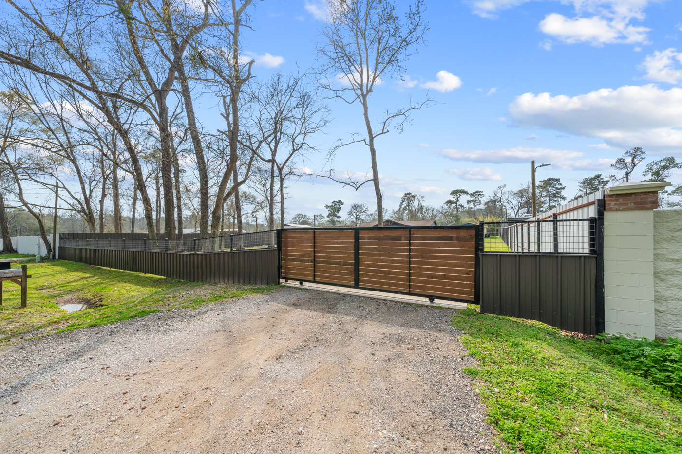 29519 West Hawthorne Drive, Spring, TX 77386
