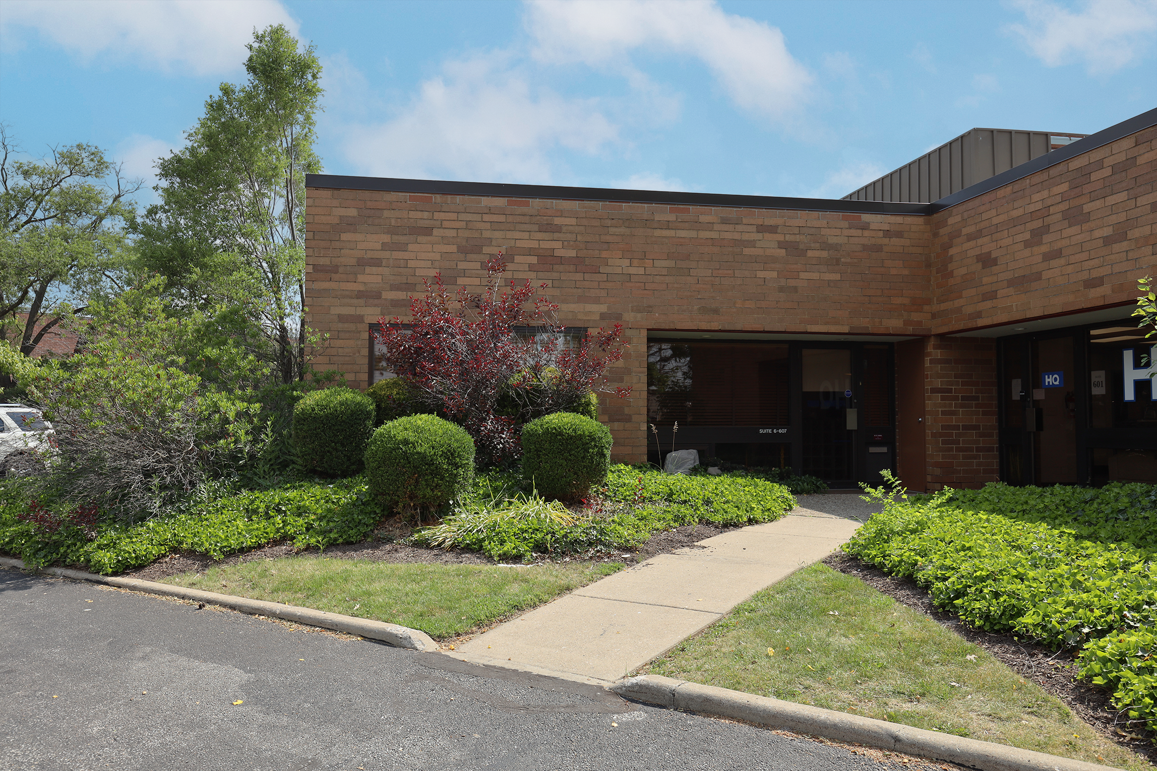 Spacious ground floor office suite for sale