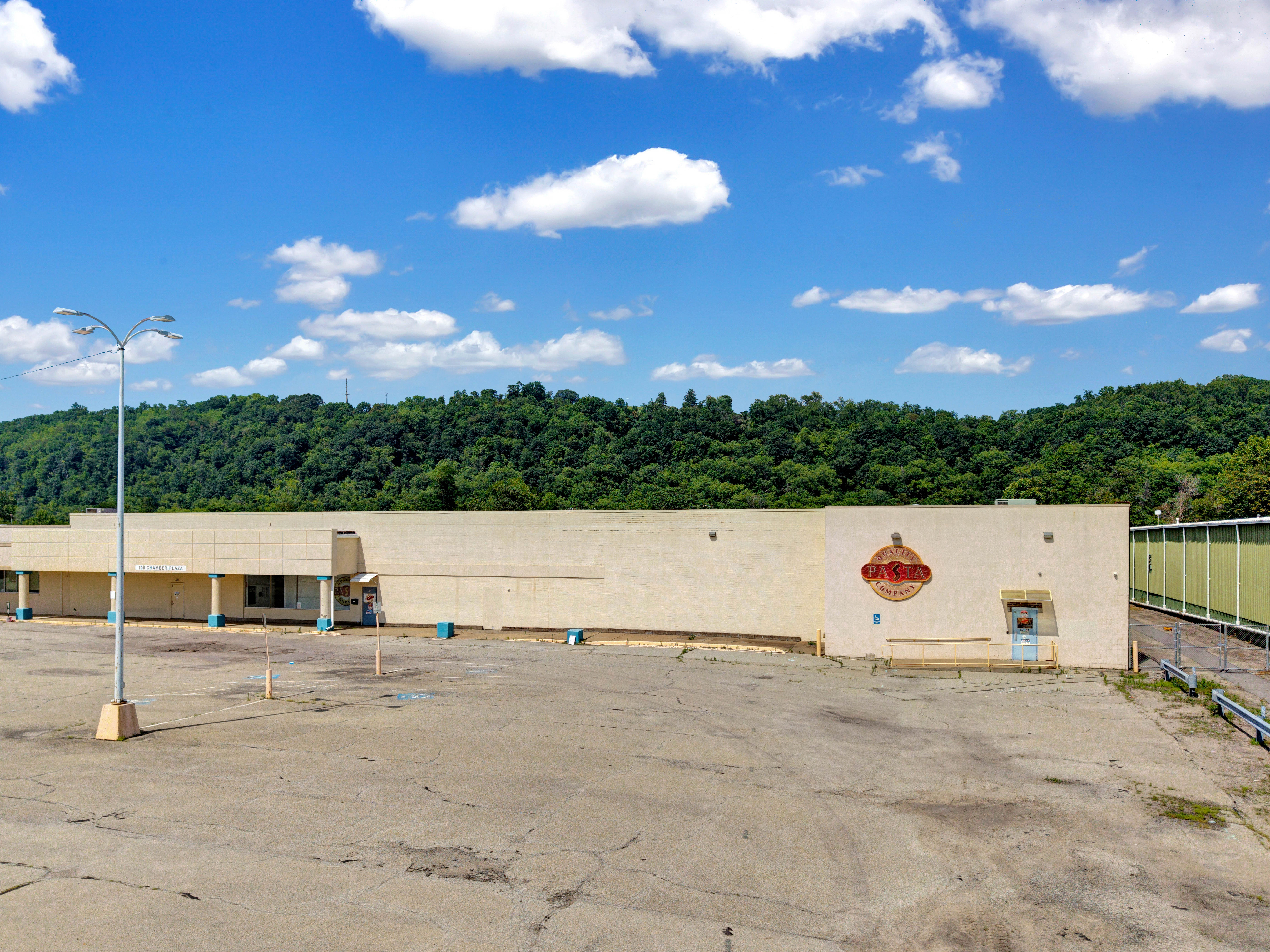 100 Chamber Plz, Charleroi, PA 15022