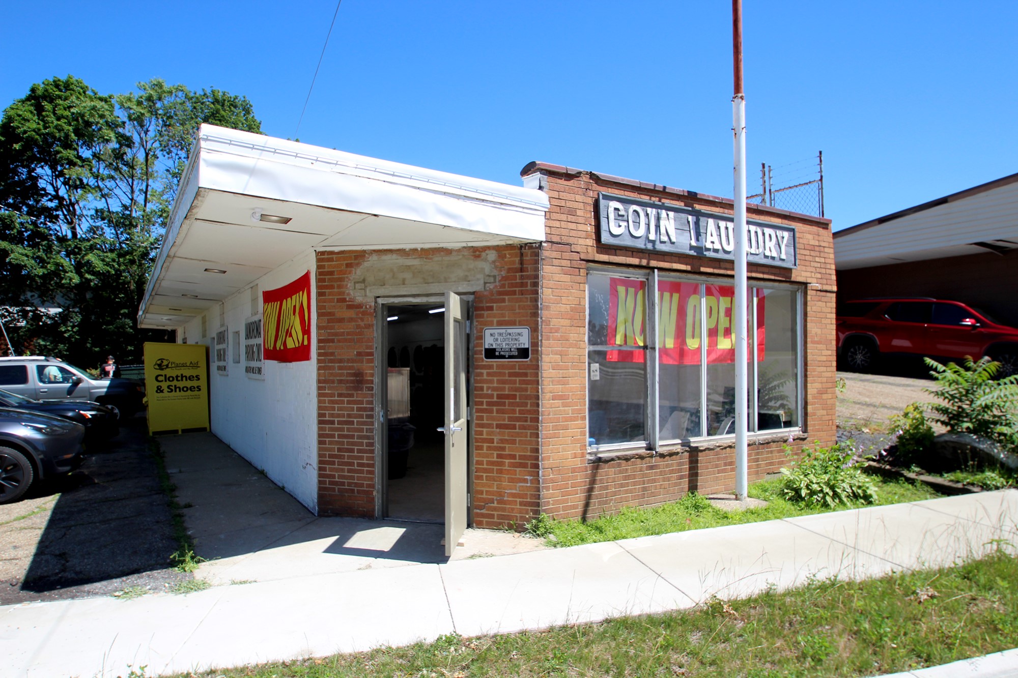 Newly Renovated Turnkey Laundromat for Sale