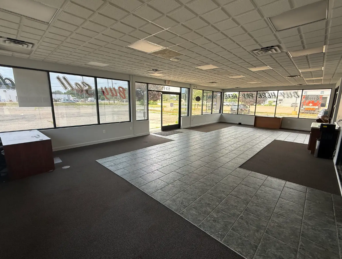 Auto Sales Facility with Separate Repair Building