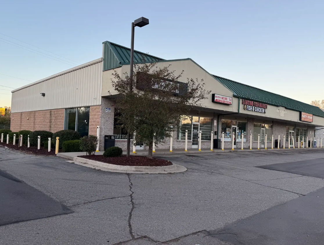 815 W Edgewood Blvd