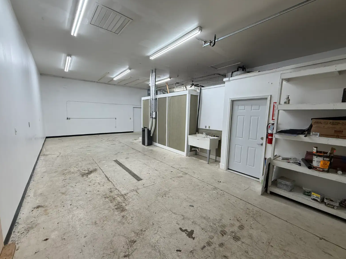 400 Business Centre Dr