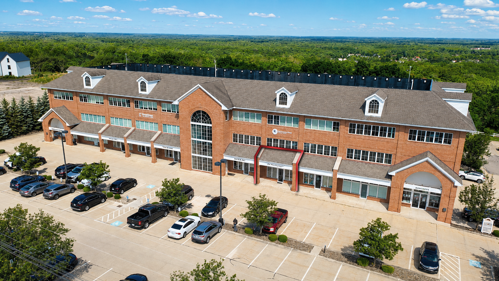 Storefront Turnkey Space for Lease