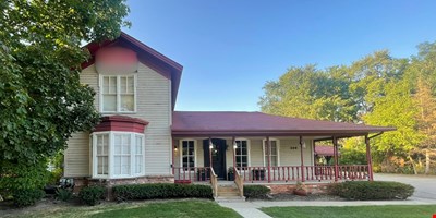 620 W Commerce Rd