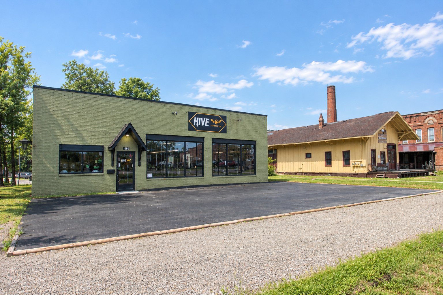 Freestanding Retail Building In The Heart Of Medina 
