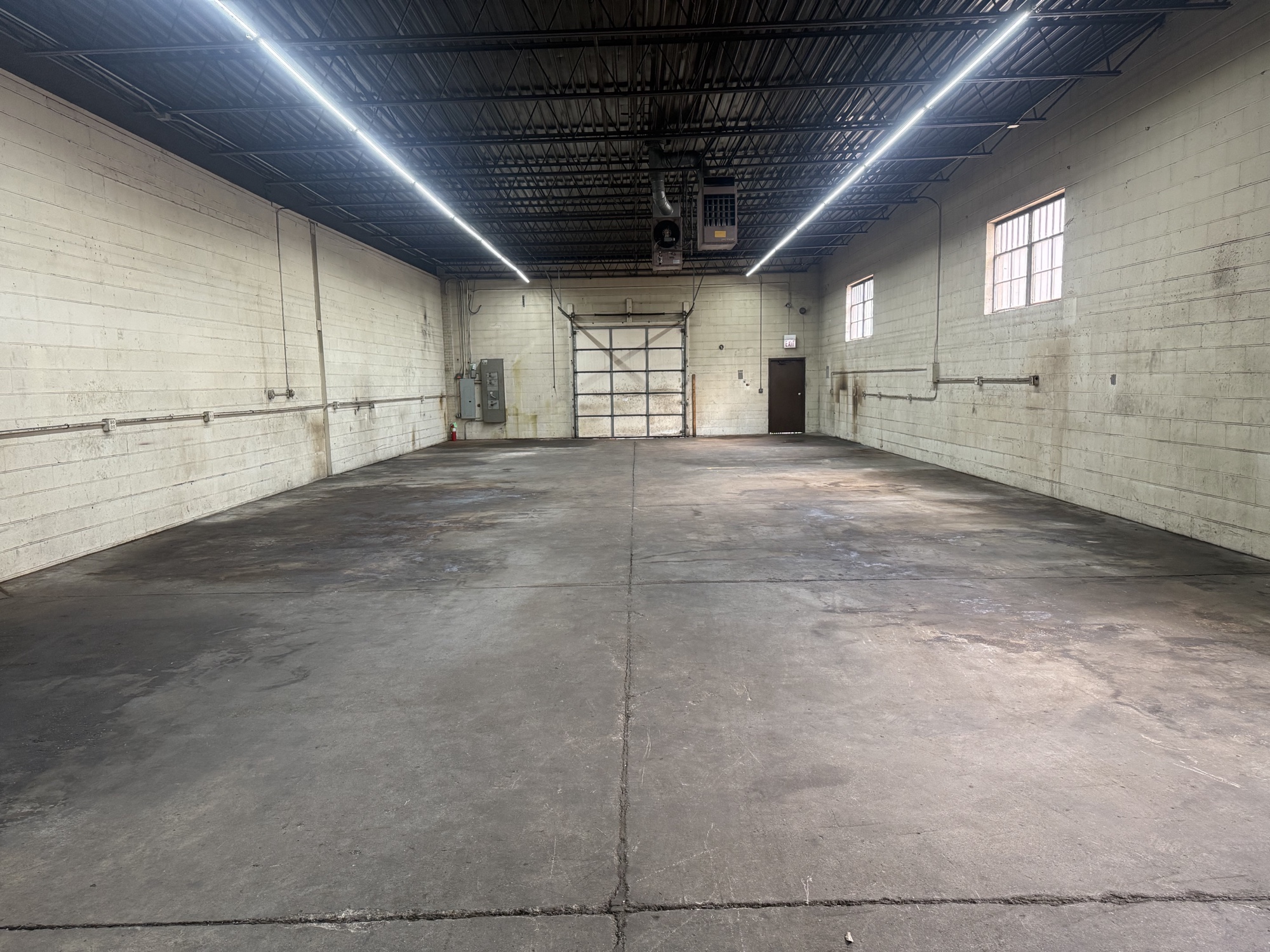 Occupy 4,200 SF now, collect rent on 7,200 SF, take… — Sale in Elk Grove Village, IL, photo 1 of 8
