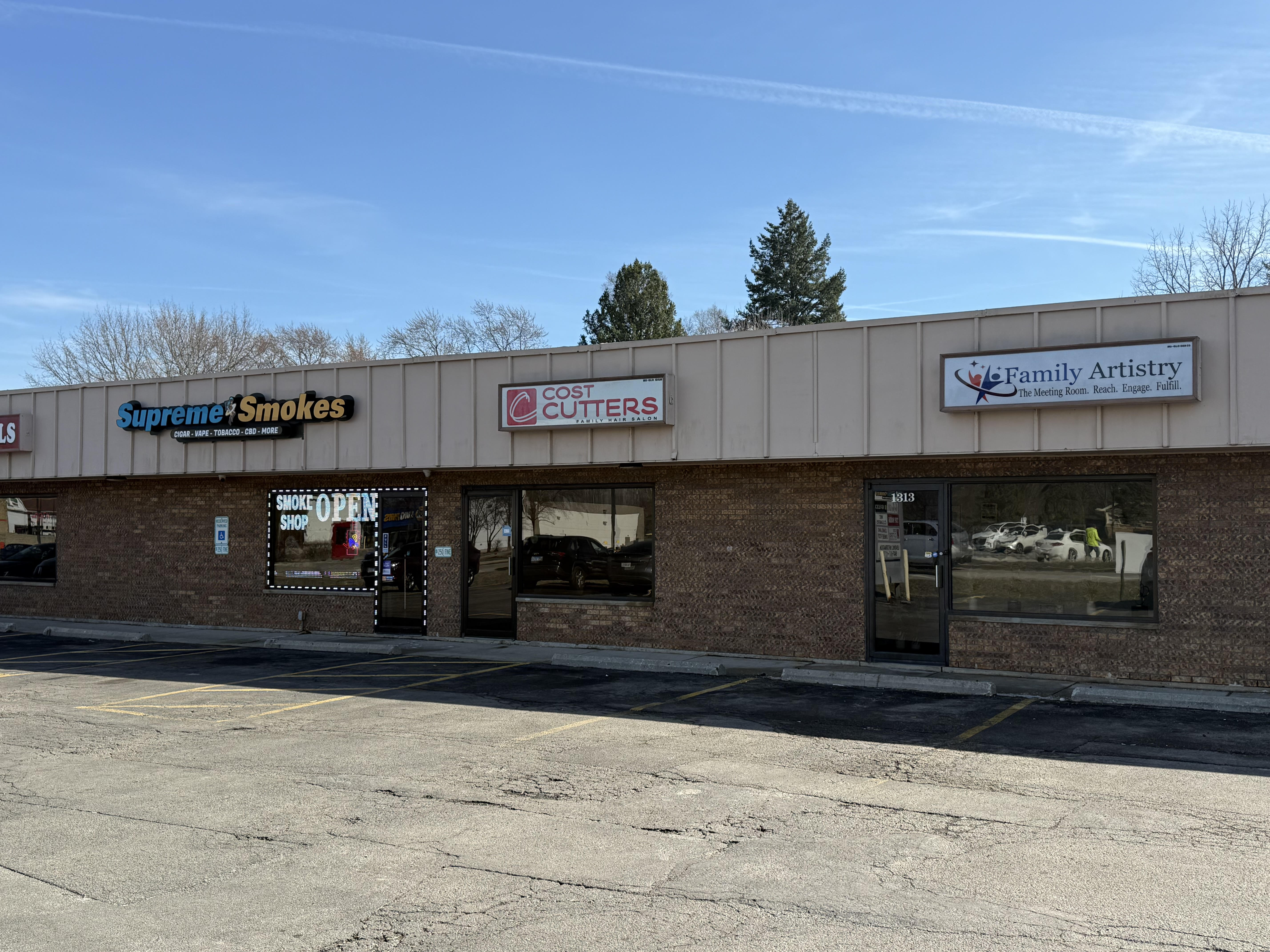 Built-out retail across from Jewel-Osco - retail for sale in zion, IL