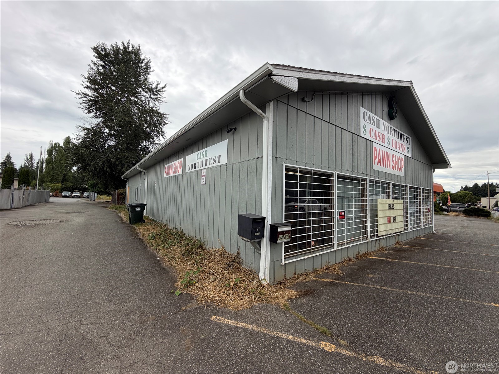 Freestanding Building in High-Traffic Corridor — Sale in Lacey, WA, photo 1 of 6