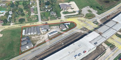 3733 N Alexander — Lease in Baytown, TX, photo 2 of 8