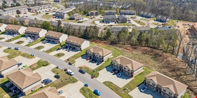 267 Smithson Ln - Quadplex — Sale in Clarksville, TN, photo 2 of 8
