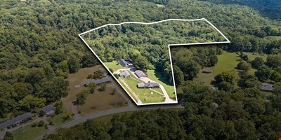 1001 Dotsonville Rd — Sale in Clarksville, TN, photo 6 of 8