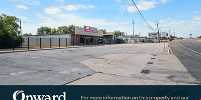 Former Circle Hardware & Lumber of Waco — Sale in Waco, TX, photo 1 of 8
