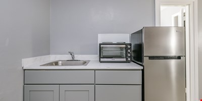 La Luna Luxury Suites — Sale in Amarillo, TX, photo 5 of 8