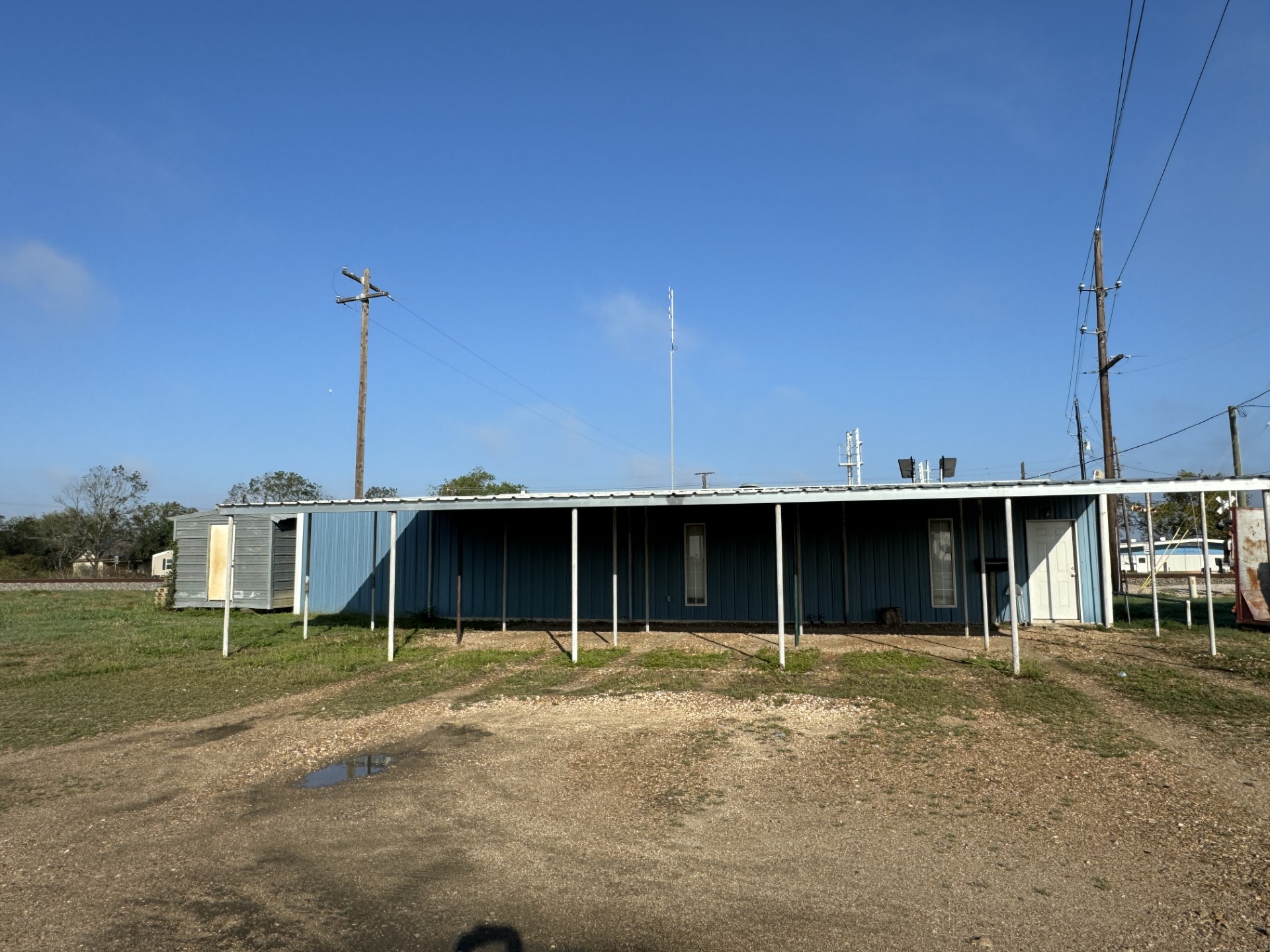 128 S FM 441 — Sale in Louise, TX, photo 1 of 8