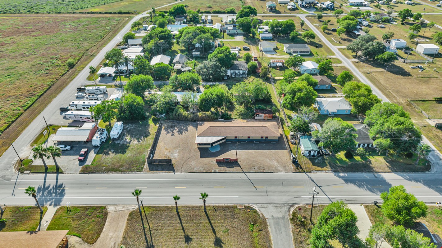 Magnolia Beach Motel — Sale in Port Lavaca, TX, photo 5 of 8
