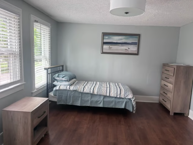1204 W Michigan Ave — Lease in Lansing, MI, photo 5 of 8