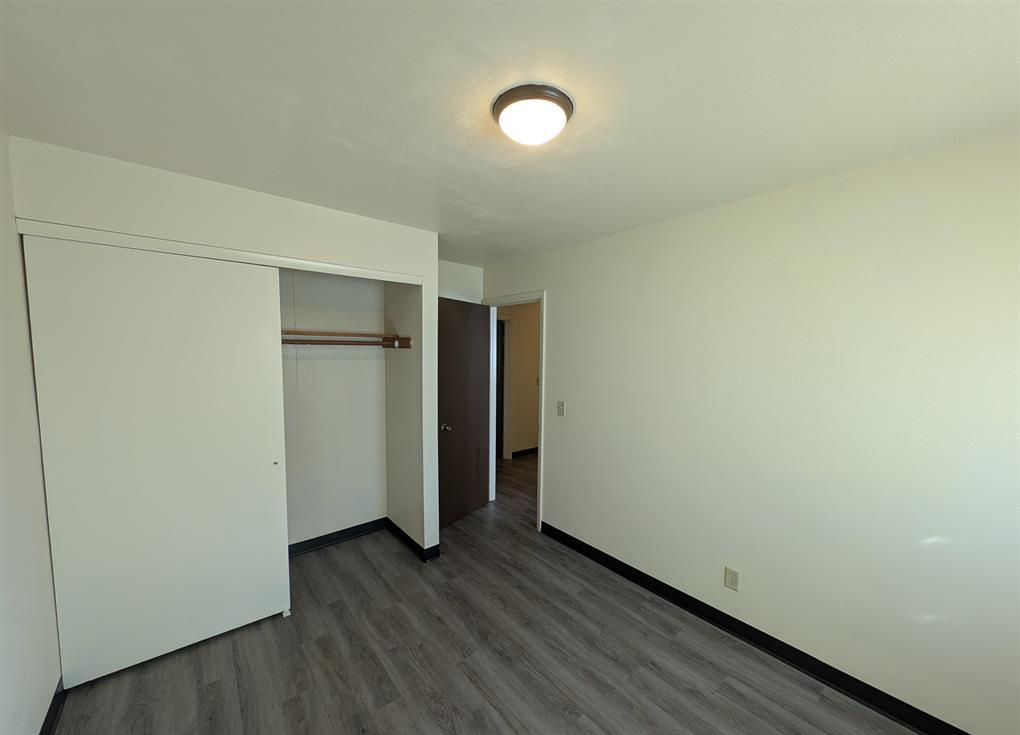 65 Locut St — Sale in Galesburg, IL, photo 7 of 8