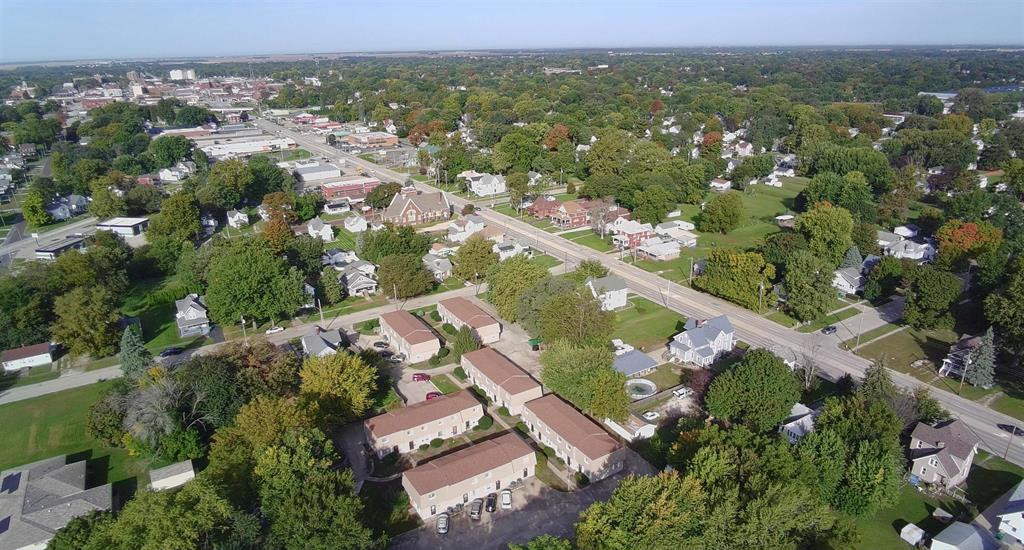 65 Locut St — Sale in Galesburg, IL, photo 4 of 8