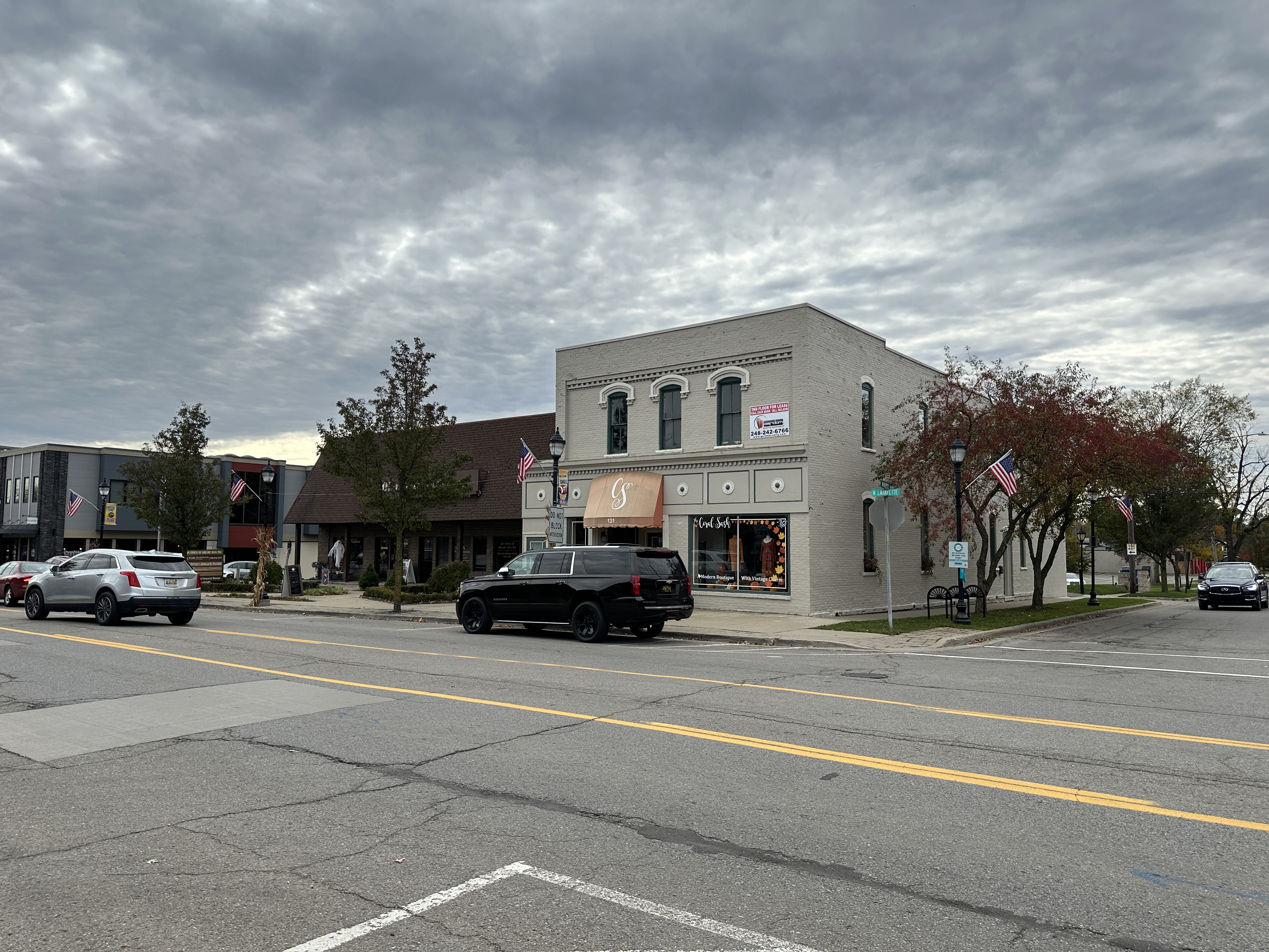 131 North Lafayette Street, South Lyon - Retail/Office Space for Lease (Second Floor)