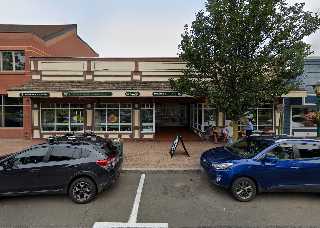1,600 SF Retail / Office Space Available