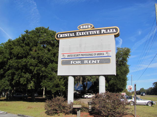 Investor Priced Plaza Near Hospital, 4310 N. Suncoast Boulevard, Crystal River, FL 34428