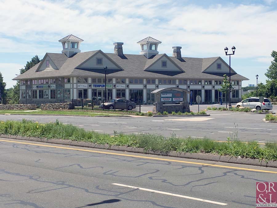 1 Buckland Center | 1,500 SF Prime Medical / Retail 
