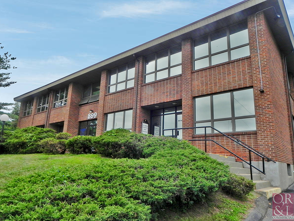 1,291 SF 2nd Floor Office Suite