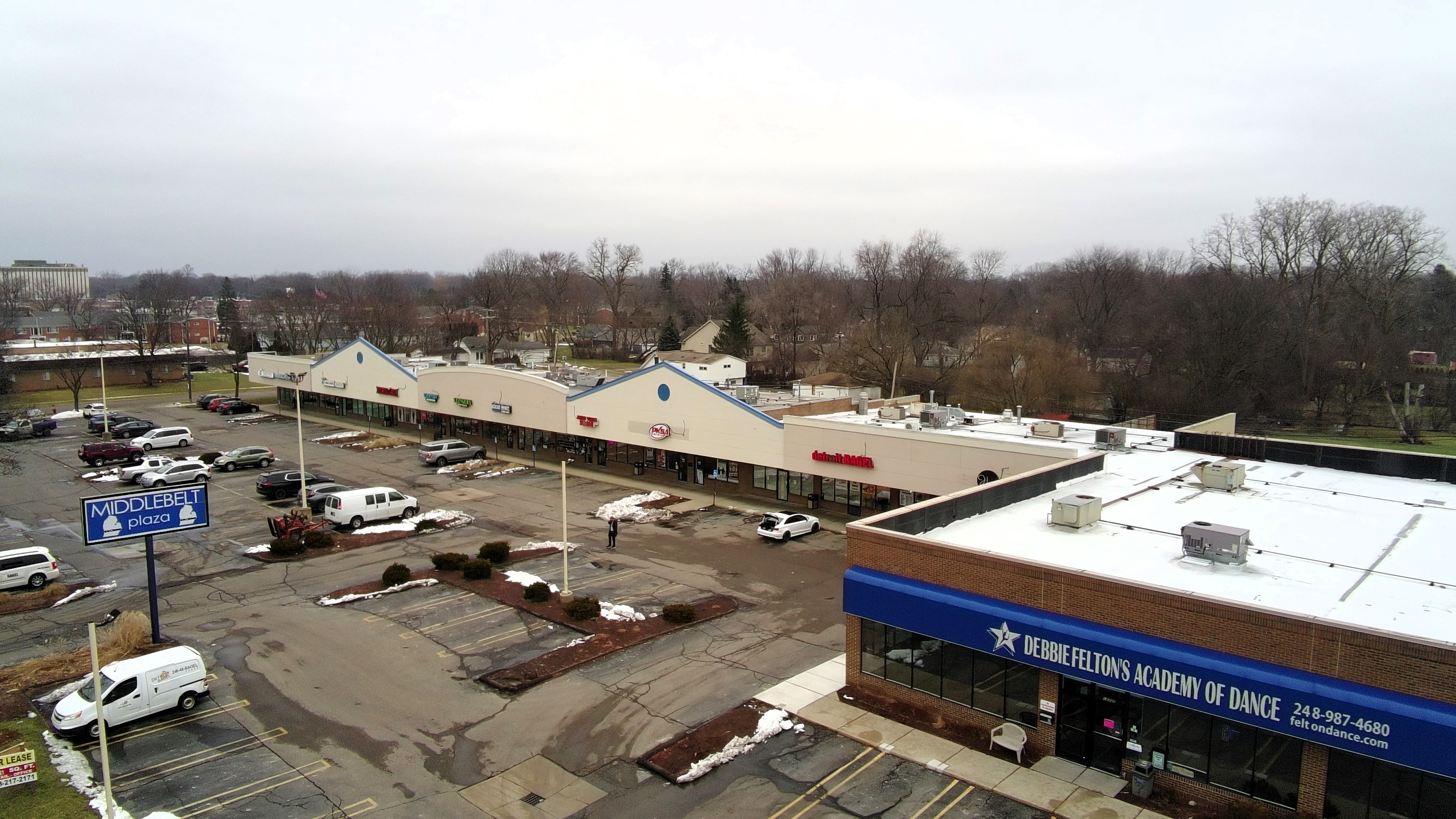 Middlebelt Plaza, Livonia - Office / Retail for Lease