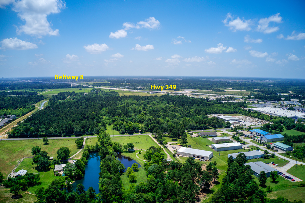 Land property in Tomball , TX, 27 Commercial Park Rd , Tomball, TX 77375