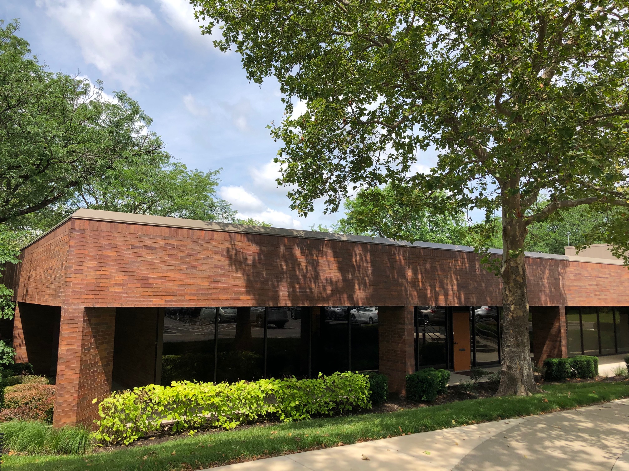 20 Corporate Woods