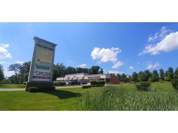 Highland Ridge Center, Howell - Pad Site Available