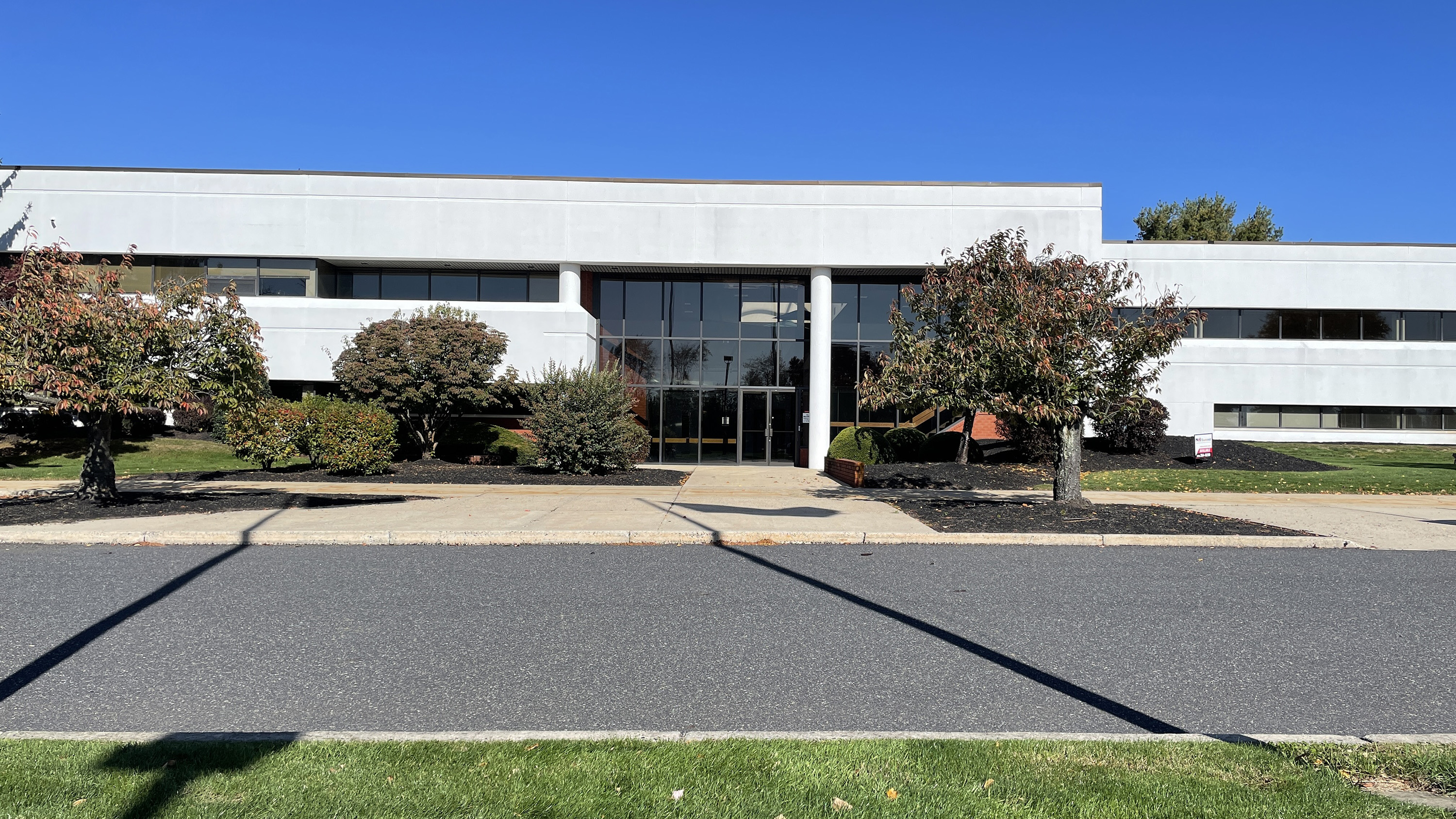 FREE RENT INCENTIVE! Class A Office for Lease!
