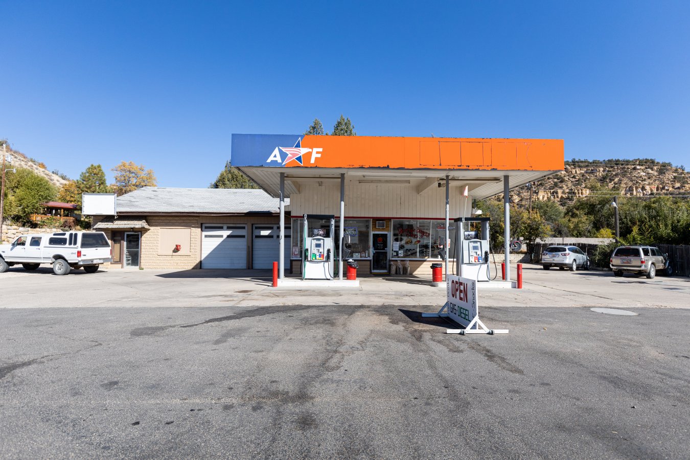 Orderville Gas Station