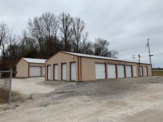 Storage Units , 2014 East Broadway Street, Princeton, IN 47670