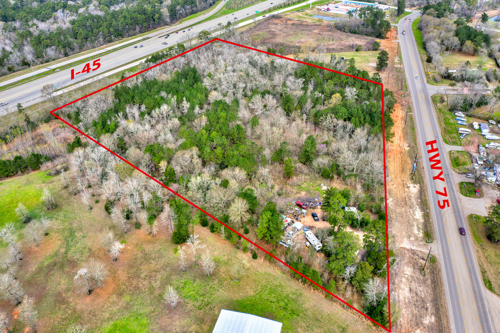14487 N Hwy 75, 14487 N Hwy 75, Willlis, TX 77378