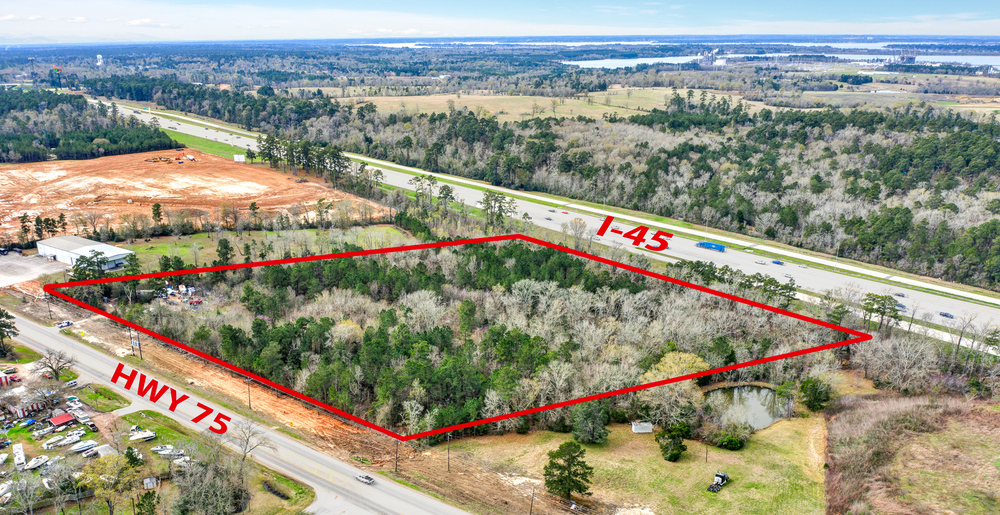14487 N Hwy 75, 14487 N Hwy 75, Willlis, TX 77378