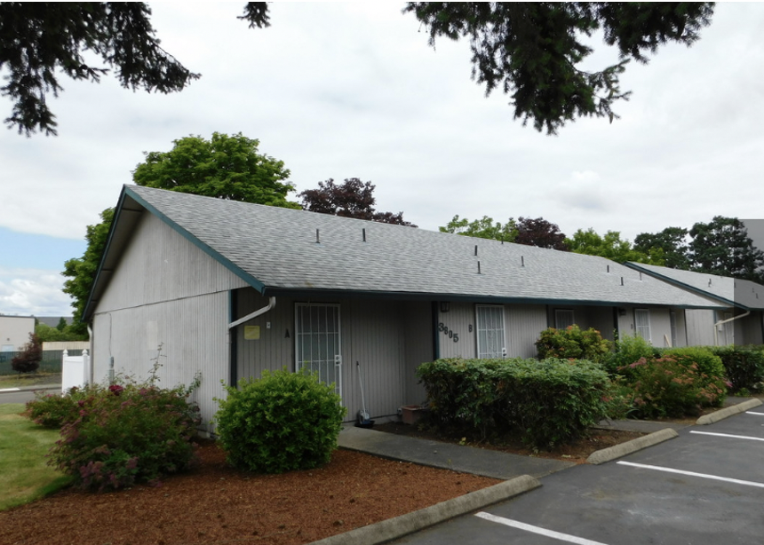 900 S 10th St, Lebanon, OR 97355