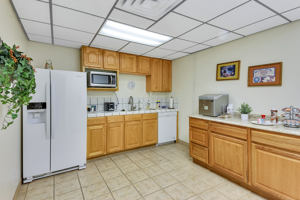 2625 E Desert Inn AND 3340 Topaz-Retirement Sale-$105/PSF, 2625 E Desert Inn, Las Vegas, NV 89121