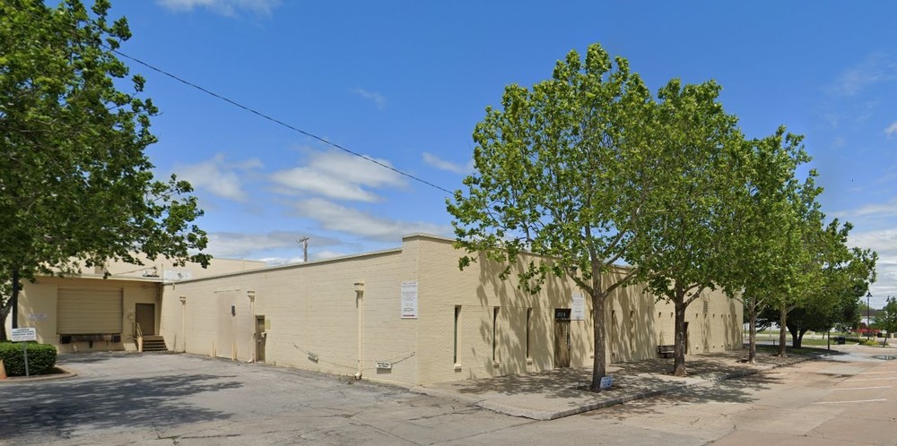 207 SW B Ave