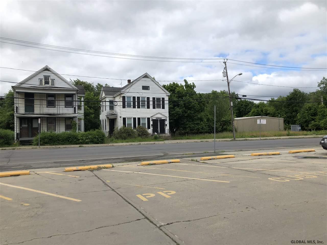 Land -Single Family Acreage in Cohoes