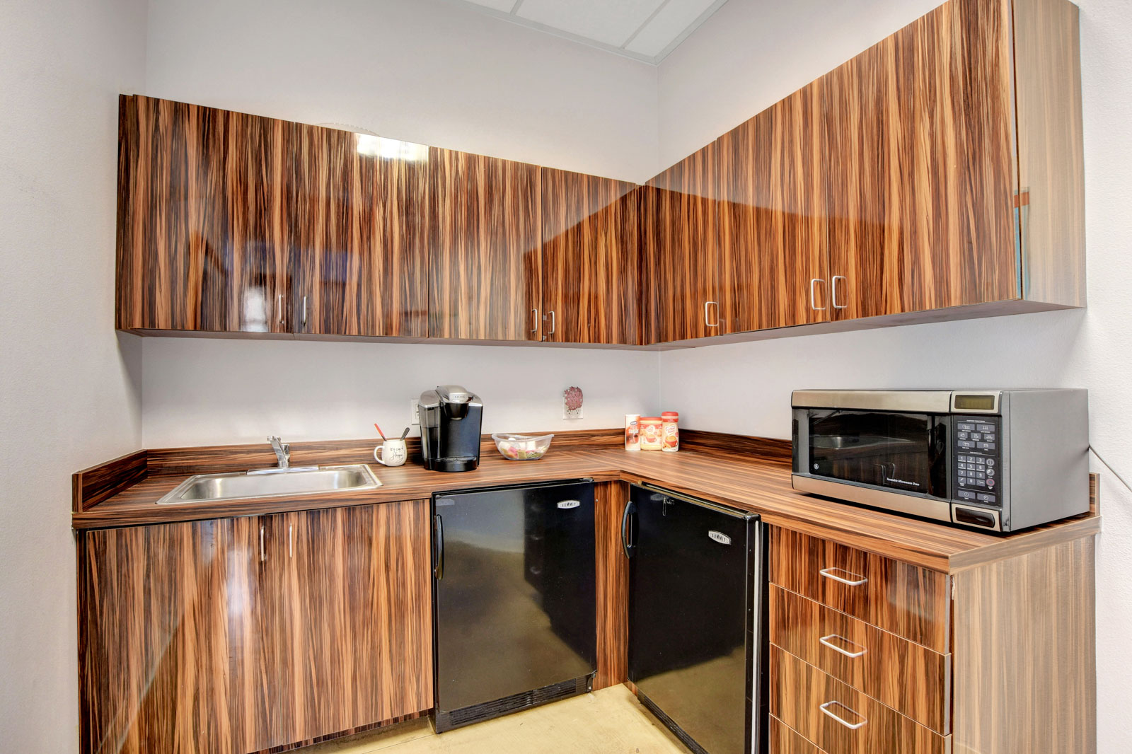 107 E Warm Springs Trophy!, 107 East Warm Springs Road, Las Vegas, NV 89119
