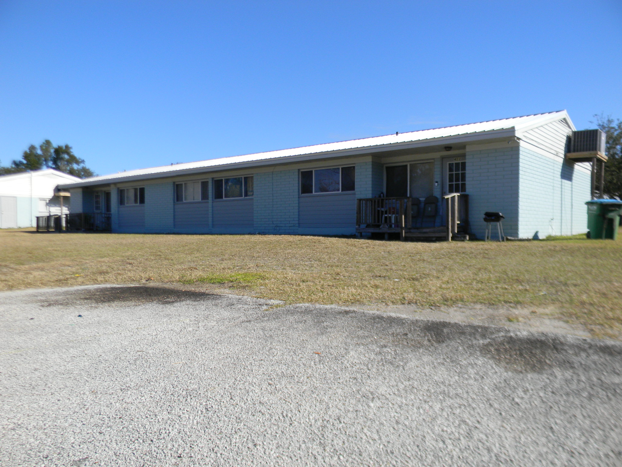 Chiefland Apartments FOR SALE on 401 Southeast 7th Terrace,